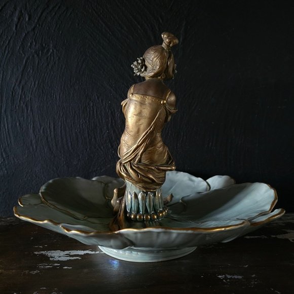 Antique Austrian Porcelain Art Nouveau Woman Centerpiece Raoul Larche - Picture 4 of 12